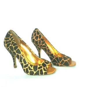 BCB Girls Leather Giraffe Print Peep Toe Heels 7.5